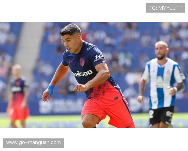 拜仁小将格纳布里低射破门，替补登场立竿见影