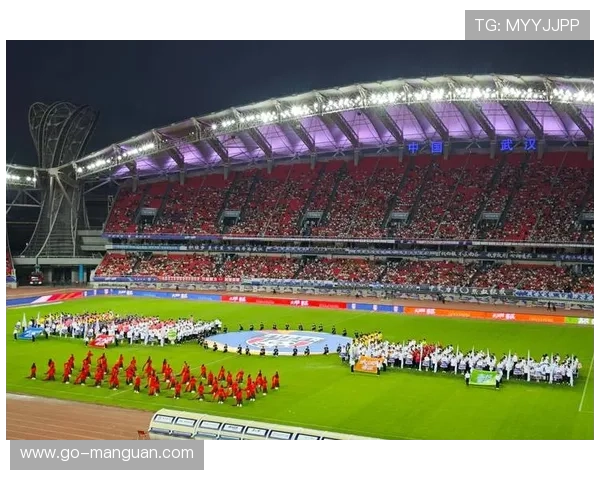 意甲遗产展揭幕，回顾百年球场建筑与球迷文化