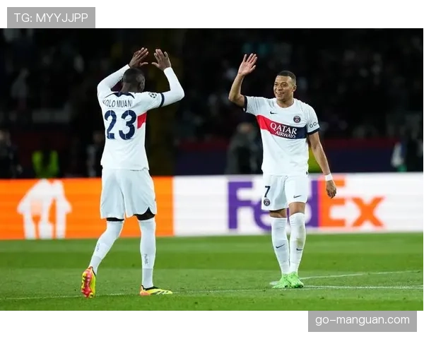 巴黎圣日耳曼公布欧冠大名单，姆巴佩在列，两小将首次入选